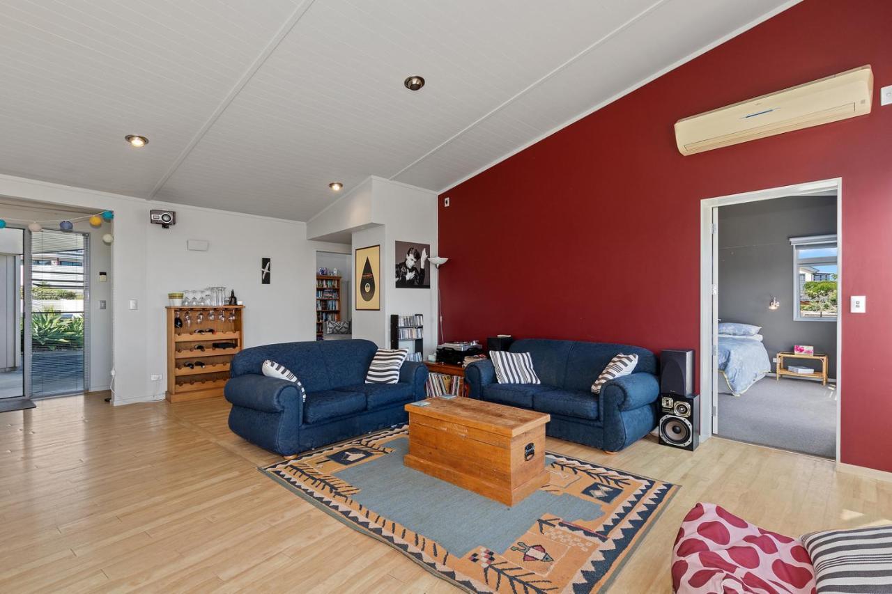 Restful Ruakaka - Ruakaka Holiday Home Ngoại thất bức ảnh